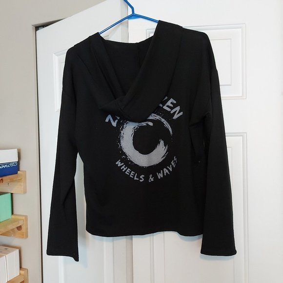 Om Boys - Zero to Zen Wheels & Waves Top - Picture 3 of 4